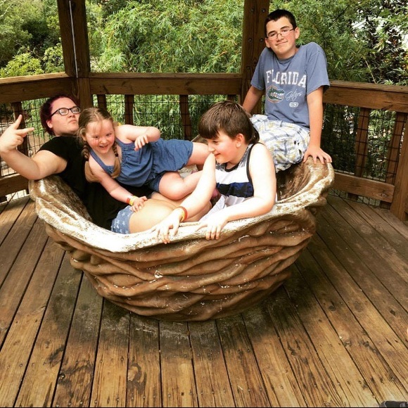 Meet your Posher, Sarah - Picture 4 of 5